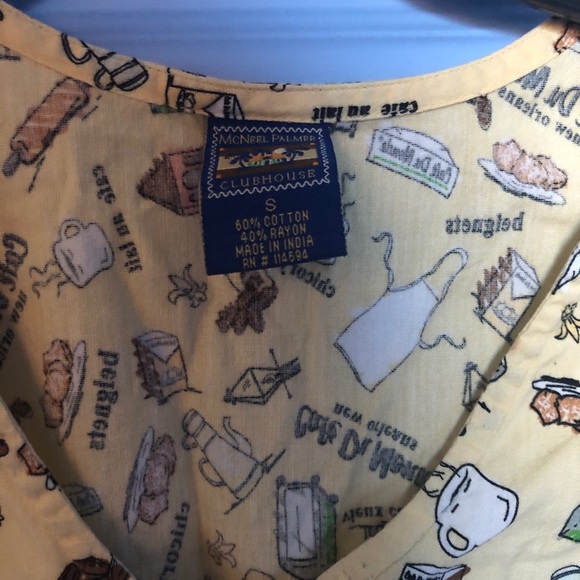 thrifted French Inspired print crop top - Picture 3 of 3